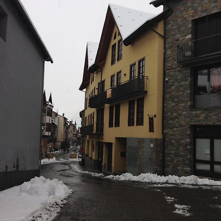 Apartaments Morello Esterri d'Àneu Exteriör bild