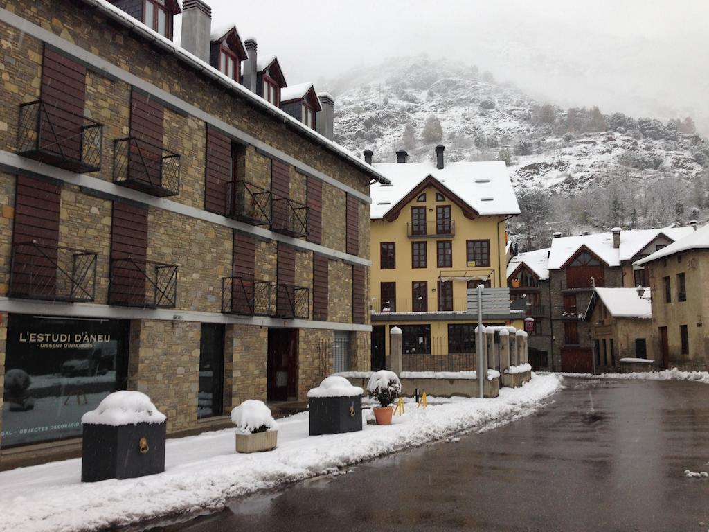 Apartaments Morello Esterri d'Àneu Exteriör bild