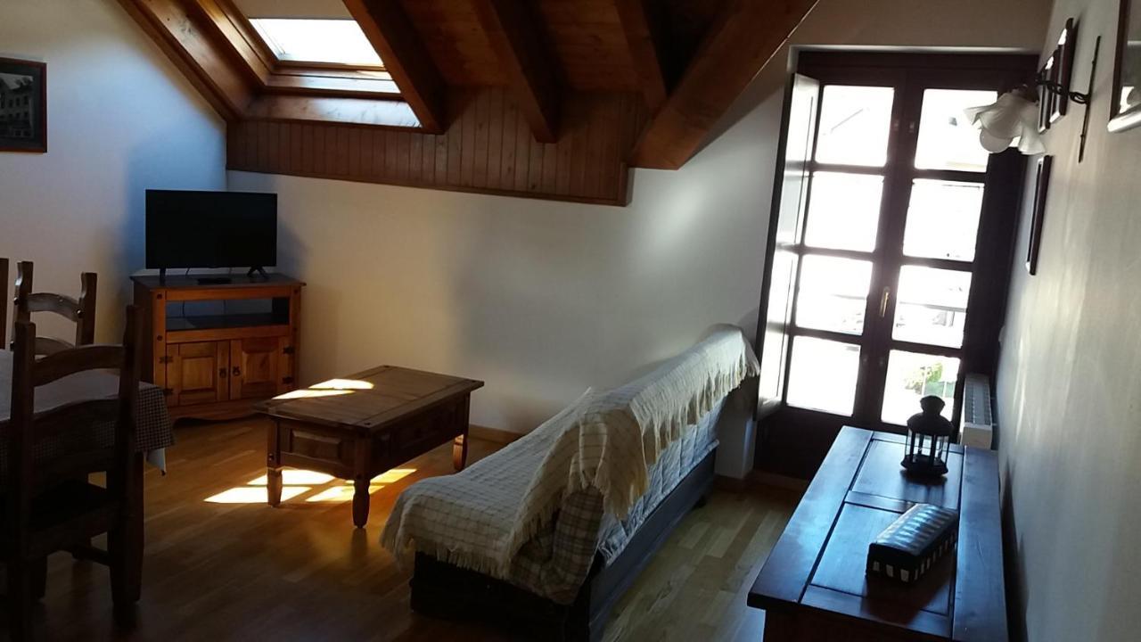Apartaments Morello Esterri d'Àneu Exteriör bild